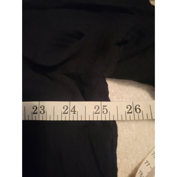 Torrid Black Peek a boo Cold Shoulder V-Neck Short Sleeve Flowing Blouse Top 3XL - Picture 6 of 8